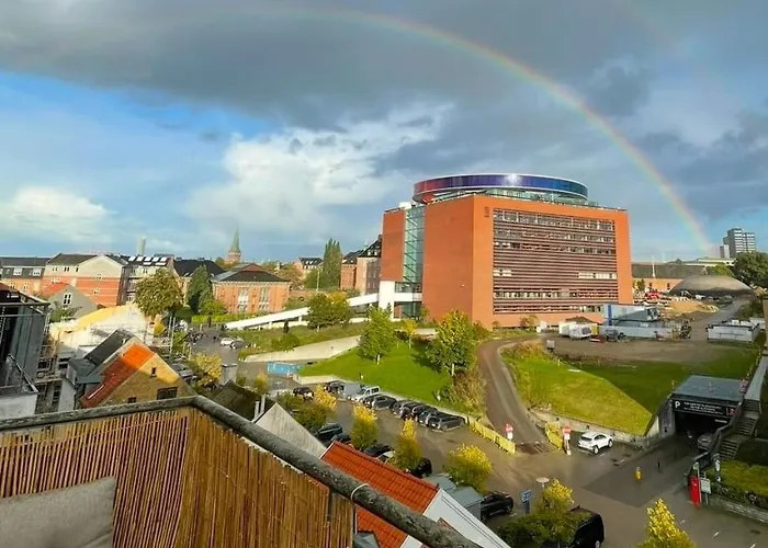 Lägenhet Rooftop By Aros With Balcony Århus